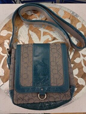 Calvin Klein Crossbody Messenger Bag